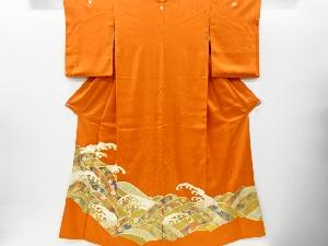 リサイクル　金彩荒波に菊楓模様刺繍三つ紋色留袖